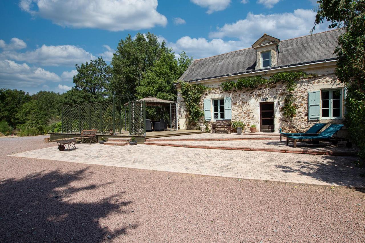 Roche-Loire Villa Le Thoureil Bagian luar foto