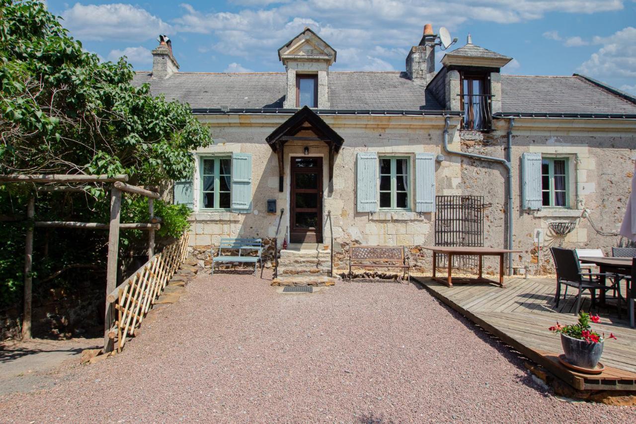 Roche-Loire Villa Le Thoureil Bagian luar foto